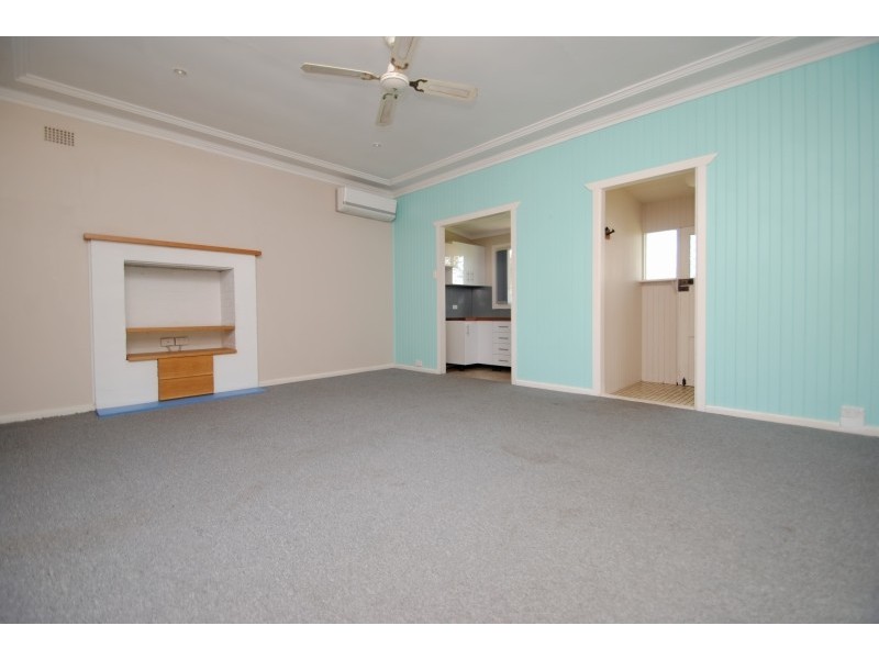 8 Lakeview Street, Toukley NSW 2263
