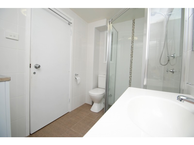 2 Buff Point Ave, Buff Point NSW 2262