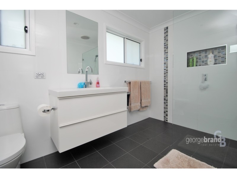 7 Seventh Avenue, Toukley NSW 2263