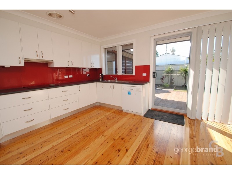 23 Clucas Ave, Gorokan NSW 2263