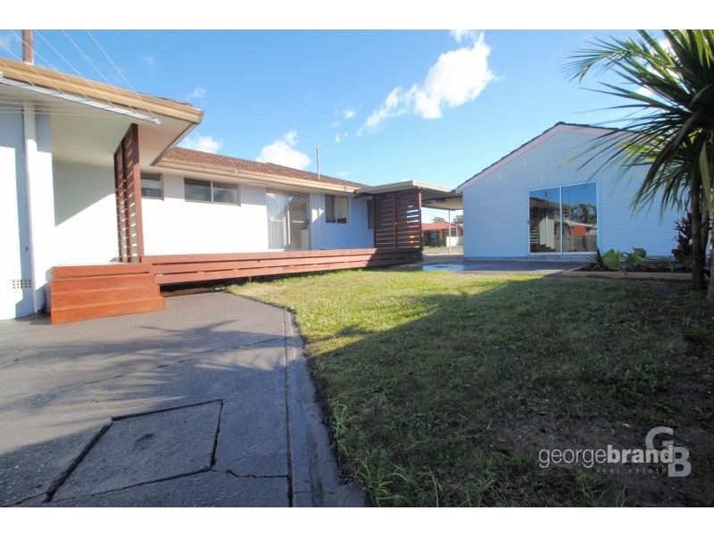 23 Clucas Ave, Gorokan NSW 2263