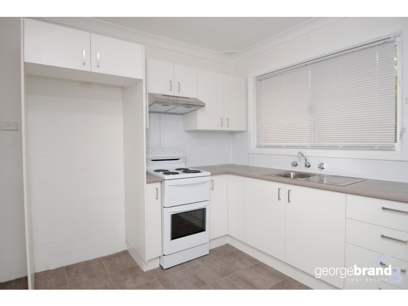 6 Wallarah Rd, Gorokan NSW 2263